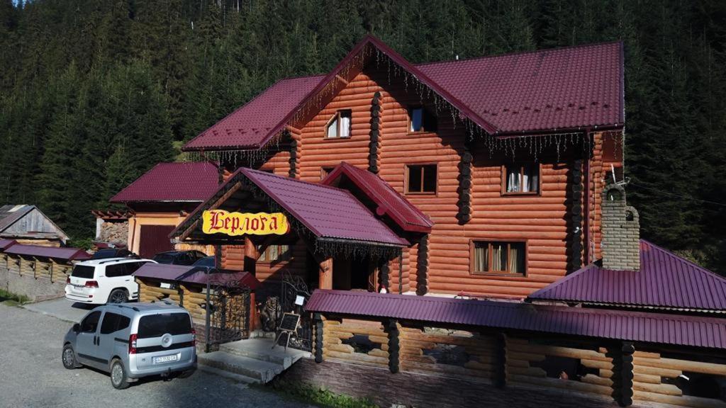 Hotel Berloga-Sinevir Synevyrsʼka Polyana エクステリア 写真